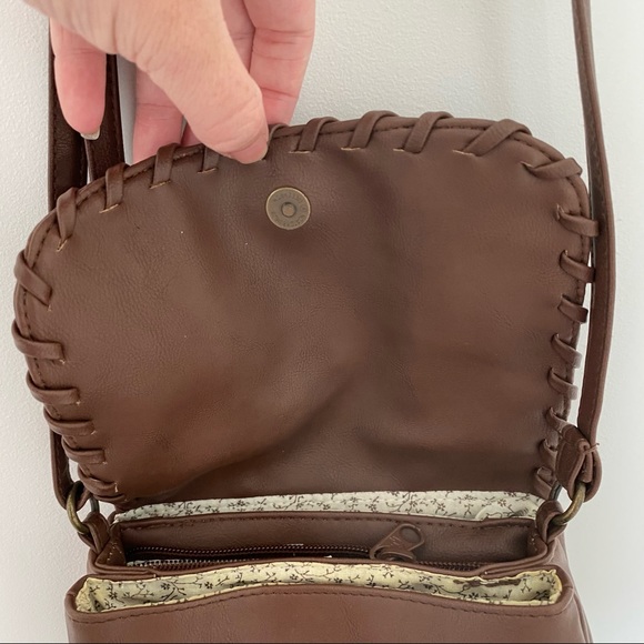 BILLABONG small tan crossbody shoulder bag - Picture 7 of 13